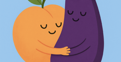 Una fruta y una hortaliza se abrazan cariñosamente